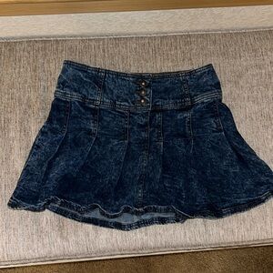 NWOT Y2K Style Faded Denim Skirt Flared with Buttons